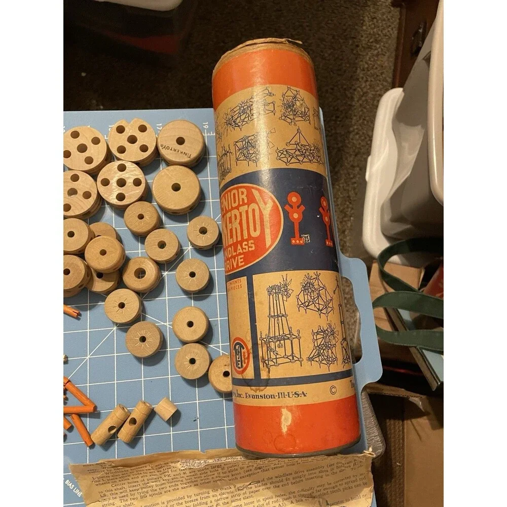 Vintage Senior TINKERTOY SET  190+ Pieces Windlass Drive 1958 Deluxe